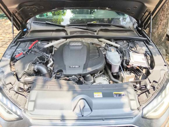 [广州·粤A] 二手奥迪奥迪A4L2020款 40 TFSI 豪华动感型