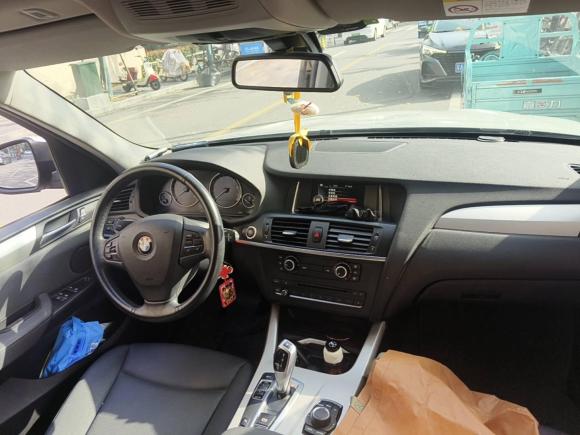 [南京·苏A] 二手宝马宝马X32016款 sDrive20i