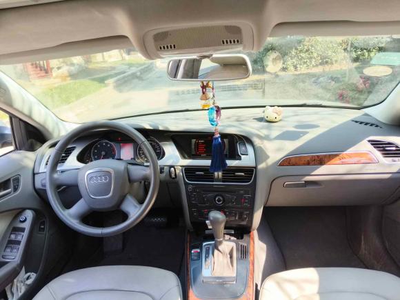 [上海·沪C] 二手奥迪奥迪A4L2009款 2.0 TFSI 标准型