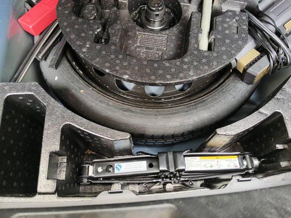 [上海·赣G] 二手斯柯达柯米克2018款 1.5L 自动舒适版 国VI