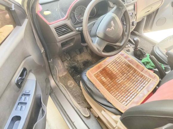 [南昌·赣A] 二手五菱汽车五菱宏光2016款 1.5L S舒适型