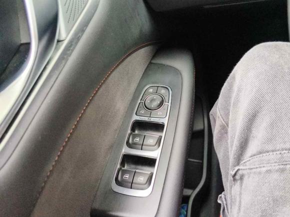 [上海·沪A] 二手魏牌玛奇朵DHT-PHEV2021款 1.5L 大师版