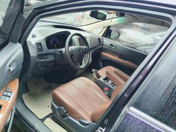 [上海·苏E] 二手比亚迪比亚迪M62015款 2.4L 自动豪华型