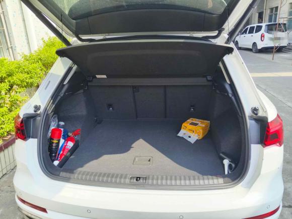 [深圳·粤S] 二手奥迪奥迪Q32022款 35 TFSI 时尚动感型