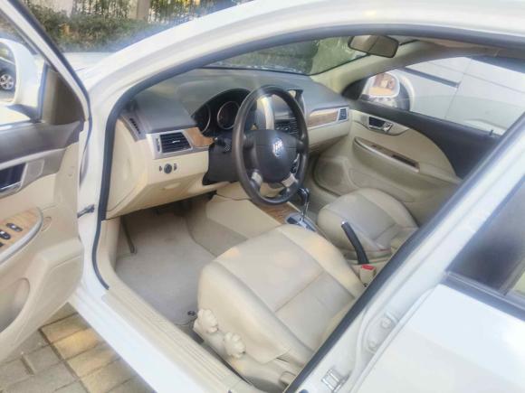 [苏州·苏N] 二手别克凯越2015款 1.5L 自动经典型