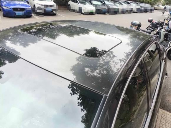 [上海·沪E] 二手大众辉腾2011款 3.6L V6 5座加长Individual版