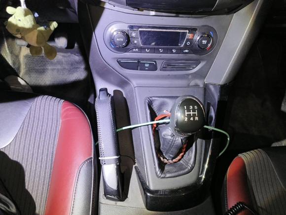 [西安·陕U] 二手福特福克斯2012款 两厢 2.0L 手动豪华运动型