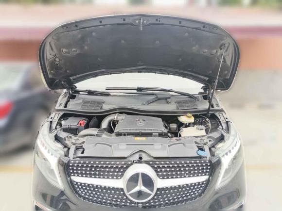 [深圳·粤B] 二手奔驰奔驰V级2022款 V 260 尊贵版