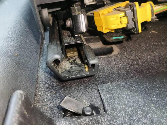 [湖州·浙E] 二手标致标致5082012款 2.0L 自动豪华版