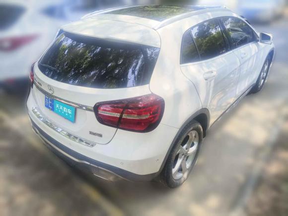 [苏州·苏E] 二手奔驰奔驰GLA2018款 GLA 200 动感型