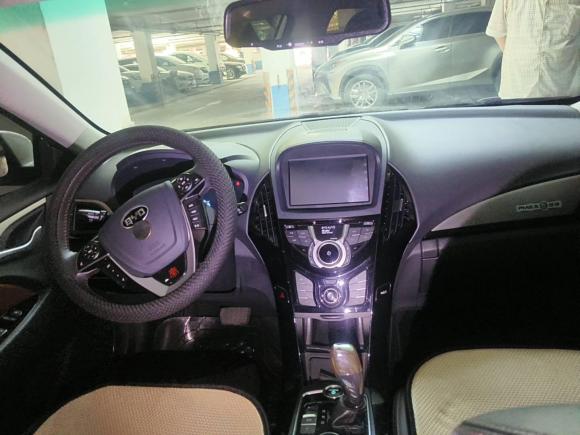 [上海·沪G] 二手比亚迪秦新能源2015款 1.5T 双冠旗舰Plus版