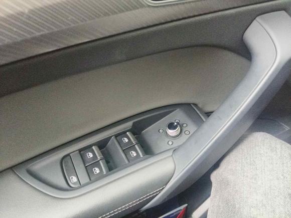 [义乌·浙G] 二手奥迪奥迪Q5L2018款 45 TFSI 尊享时尚型 国V