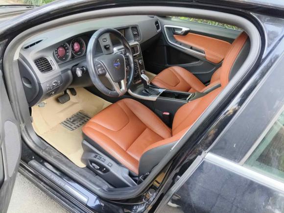 [上海·沪A] 二手沃尔沃沃尔沃V602013款 T5 智雅版