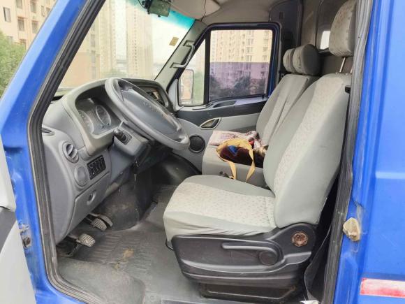 [青岛·鲁B] 二手依维柯都灵2009款 2.8T-V39基本型高顶