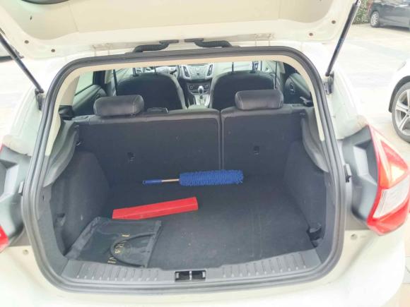 [南通·苏M] 二手福特福克斯2012款 两厢 1.6L 自动风尚型