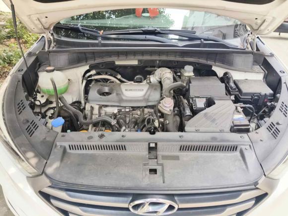 [无锡·苏B] 二手现代途胜2015款 1.6T 双离合两驱智能型