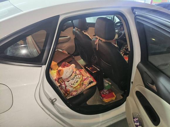 [青岛·鲁B] 二手别克威朗2017款 三厢 15S 自动领先型