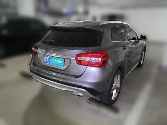 [上海·苏E] 二手奔驰奔驰GLA2016款 GLA 200 动感型