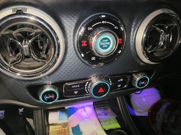 [杭州·浙A] 二手北京越野北京越野BJ402021款 2.0T 自动四驱环塔冠军版