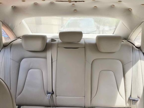 [上海·沪A] 二手奥迪奥迪A4L2010款 2.0 TFSI 舒适型