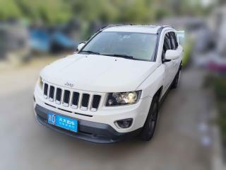 Jeep指南者2014款 改款 2.4L 四驱舒适版