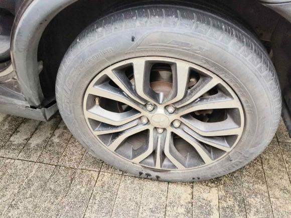 [深圳·鄂B] 二手三菱欧蓝德2018款 2.0L 两驱荣耀版 5座