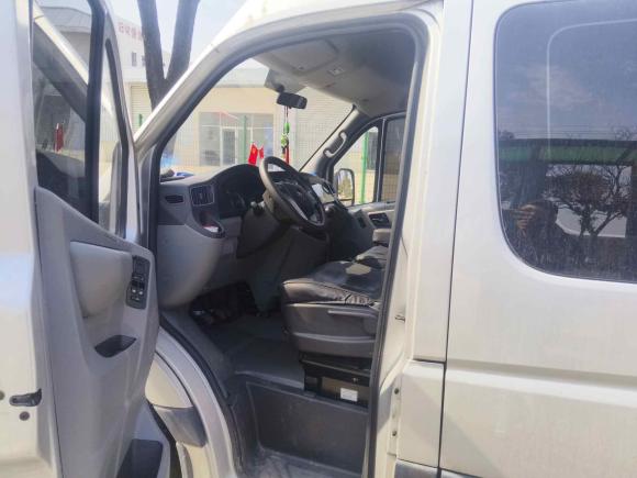 [宁波·浙B] 二手福田图雅诺2021款 2.0T手动通途短轴中顶5/6座4F20TC3