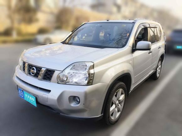 日产奇骏2010款 2.5L 手动豪华版 4WD「青岛二手车」「天天拍车」