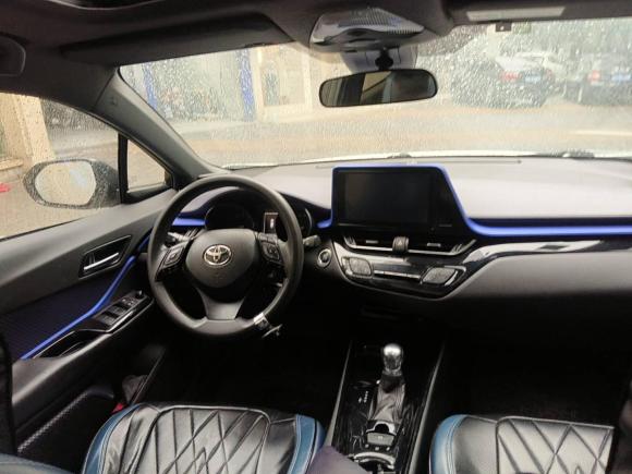 [上海·新Q] 二手丰田丰田C-HR2018款 2.0L 领先天窗版 国VI