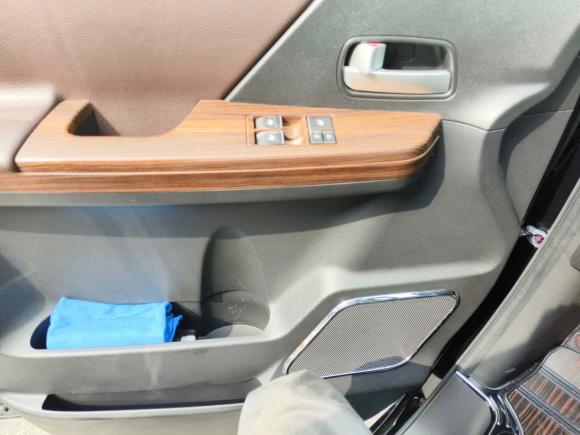 [上海·沪F] 二手东风风行菱智PLUS2021款 旅行版 2.0L 手动豪华型 7座