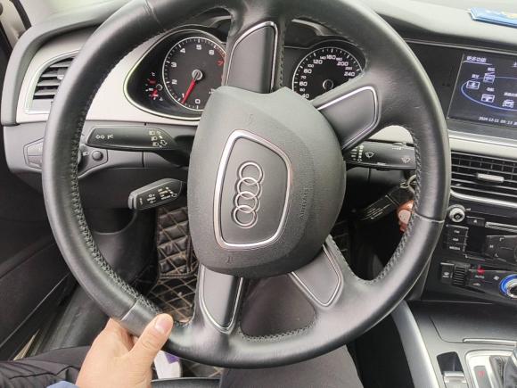 [成都·川A] 二手奥迪奥迪A4L2016款 30 TFSI 典藏版 自动舒适型