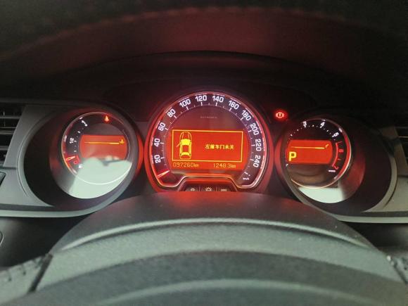 [无锡·苏B] 二手雪铁龙雪铁龙C52013款 2.3L 自动尊贵型