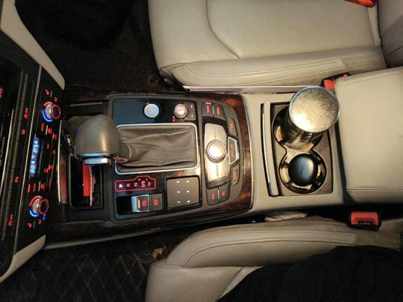 [成都·川A] 二手奥迪奥迪A6L2012款 35 FSI 豪华型