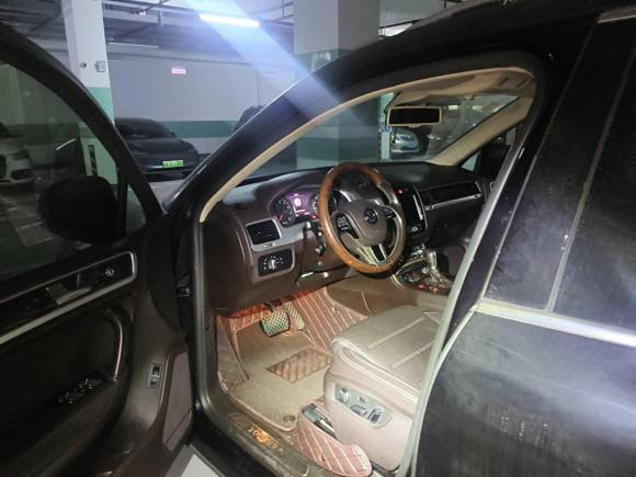 [杭州·浙A] 二手大众途锐2015款 3.0TSI 豪华型