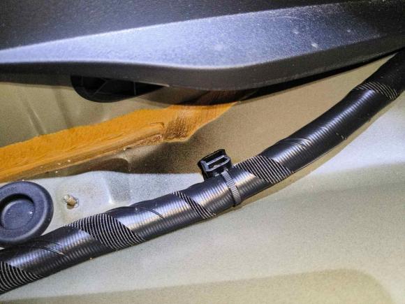 [深圳·粤B] 二手沃尔沃沃尔沃S90插电式混动2023款 T8插电式混合动力 四驱长续航智雅豪华版