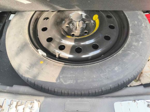 [苏州·苏E] 二手陆风陆风X72015款 2.0T 全景尊贵版