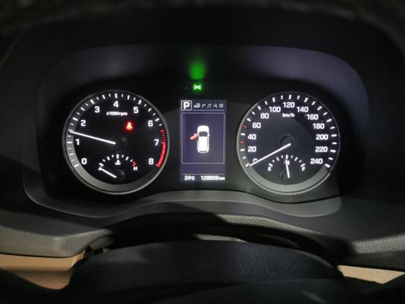 [佛山·粤E] 二手现代途胜2015款 1.6T 双离合四驱旗舰型