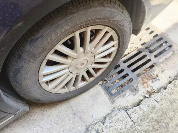 [南昌·赣A] 二手凯迪拉克SLS赛威2011款 2.0T 精英型