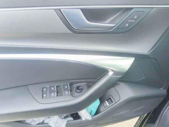 [广州·粤E] 二手奥迪奥迪A6L2021款 45 TFSI 进享人生版