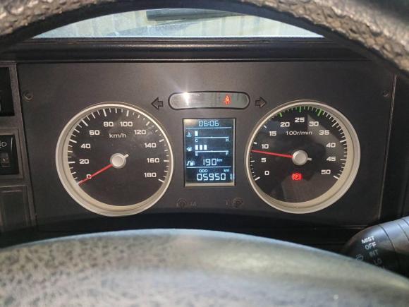 [西安·陕A] 二手依维柯依维柯得意2017款 2.5T A35客车5-7座47Z5