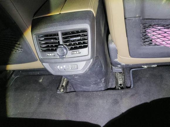 [上海·沪A] 二手标致标致50082017款 380THP 7座豪华GT版