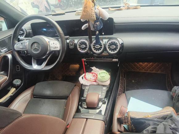 [合肥·皖A] 二手奔驰奔驰A级2020款 改款 A 200 L 运动轿车时尚型