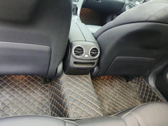 [无锡·苏U] 二手奔驰奔驰C级2019款 改款 C 260 L 运动版