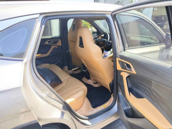 [上海·沪A] 二手荣威荣威RX5新能源2023款 eRX5 超混尊荣版