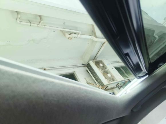 [深圳·苏E] 二手现代伊兰特2021款 1.5L CVT LUX尊贵版