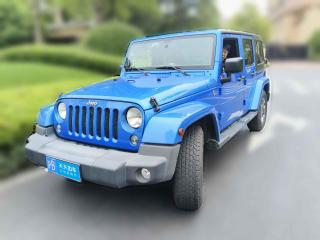 Jeep牧马人2015款 3.0L Sahara 四门舒享版