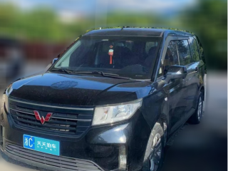 五菱汽车五菱宏光PLUS2019款 1.5T 手动舒适型 7座