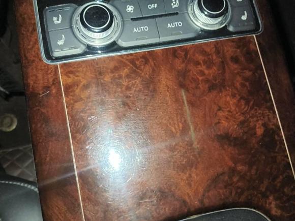 [济南·鲁A] 二手奥迪奥迪A82011款 A8L 3.0 TFSI quattro豪华型(213kW)