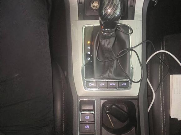 [杭州·浙A] 二手荣威荣威RX5新能源2017款 eRX5 50T 混动互联尊荣旗舰版