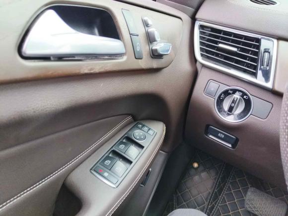 [上海·沪D] 二手奔驰奔驰GLE2018款 GLE 320 4MATIC 动感型臻藏版